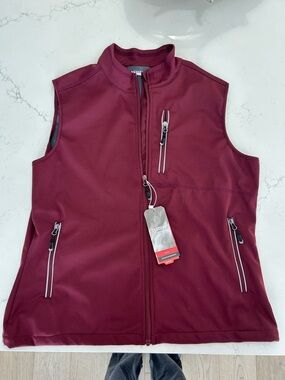 33,000ft Burgundy Softshell vest - XL